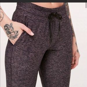 Super soft!!! Ready ready to rulu jogger size 4